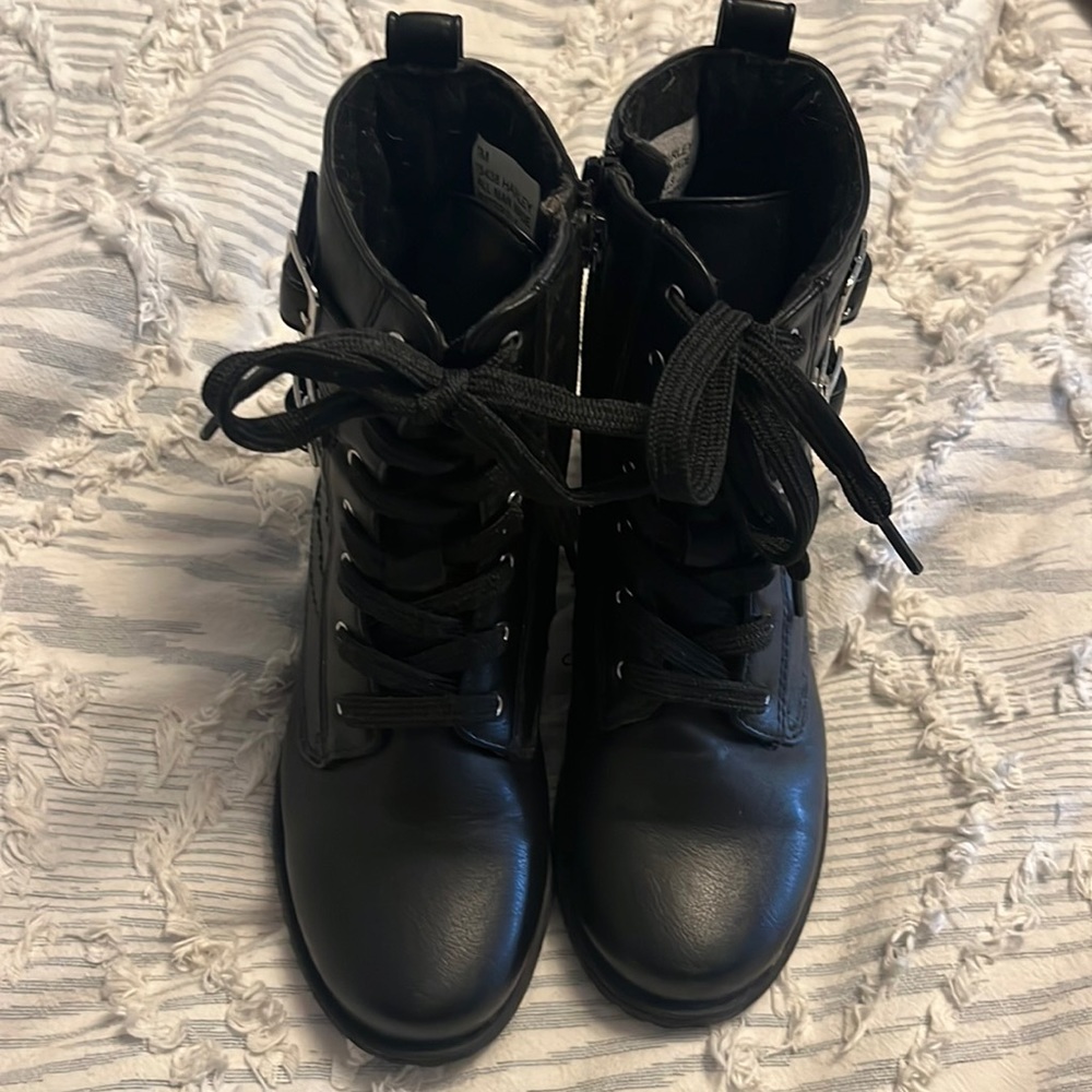 Rachel Shoes size 1 kids black combat boots EUC.